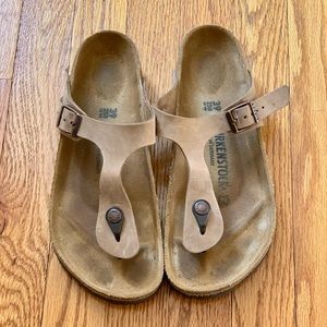 Birkenstock Gizeh Sandals, size 9.
